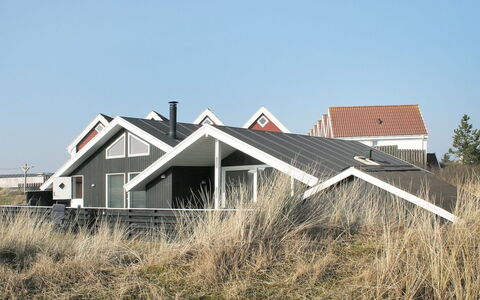 Aska - 400M from the Sea: Tag, Arkitektur, Hjem, Hus, Sommerhus, Sidespor, Estate, Dagslys, Stuehus