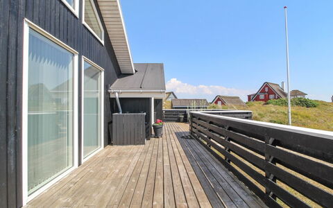 Aska - 400M from the Sea: Plantesamfund, Sollys, Urteagtig Plante, Have, Plantation, Landbrug, Farm