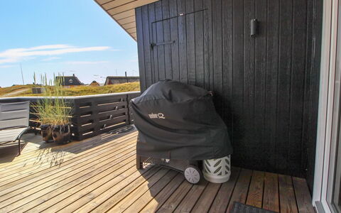 Aska - 400M from the Sea: Plantesamfund, Sollys, Urteagtig Plante, Have, Plantation, Landbrug, Farm