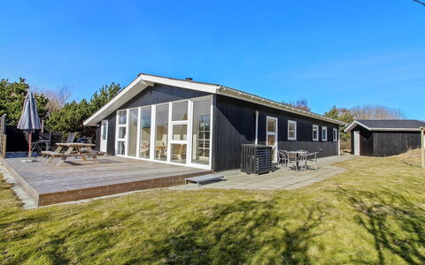 Andine - 1.2Km from the Sea: Busk, Urban Design, Bunddække, Mursten, Lejlighed, Estate, Murværk, Altan, Landscaping