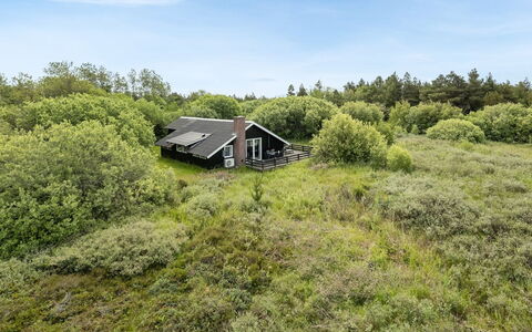 Doria - 2Km from the Sea: Hus, Hjem, Tag, Boligområde, Sommerhus, Estate, Stuehus, Lawn, Landscaping, Sidespor