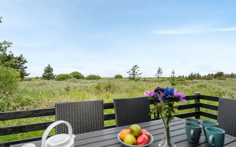 Doria - 2Km from the Sea: Hus, Hjem, Tag, Boligområde, Sommerhus, Estate, Stuehus, Lawn, Landscaping, Sidespor