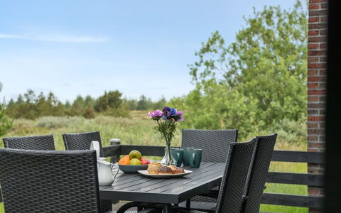 Doria - 2Km from the Sea: Hus, Hjem, Tag, Boligområde, Sommerhus, Estate, Stuehus, Lawn, Landscaping, Sidespor