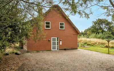 Henrike - 3.3Km from the Sea