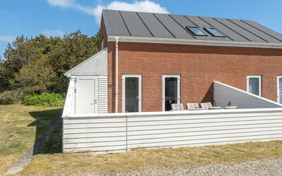 Anouk - 1.7Km from the Sea