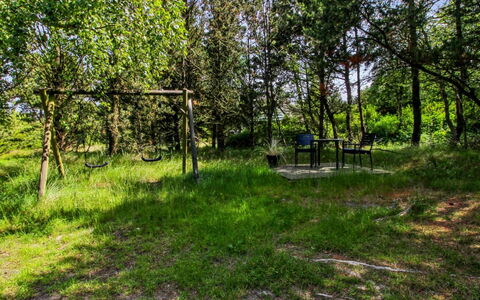 Karri - 1.1Km from the Sea: Græs, Træ, Land Lot, Almindeligt, Woodland, Forår, Naturreservat, Bagagerum, Have