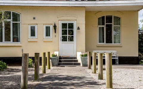 Styrkar - 4Km from the Sea: Tag, Hus, Land Lot, Hjem, Sommerhus, Estate, Garden Bygninger, Skygge, Bjælkehytte, Landscaping