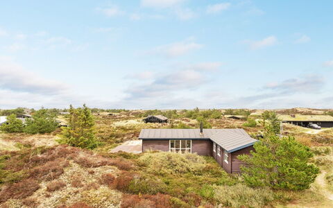 Asina - 400M from the Sea: Sommerhus, Skur, Hytte, Stuehus, Prærie, Hytte, Lade, Bjælkehytte, Garden Bygninger