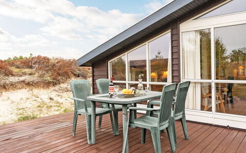 Asina - 400M from the Sea: Sommerhus, Skur, Hytte, Stuehus, Prærie, Hytte, Lade, Bjælkehytte, Garden Bygninger
