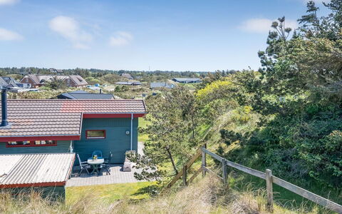 Steni - 250M from the Sea: Blå, Busk, Hjem, Tag, Sommerhus, Hældning, Estate, Sidespor, Garden Bygninger