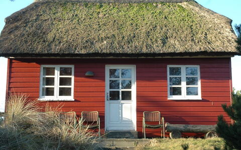 Jon - 400M from the Sea: Tag, Land Lot, Sommerhus, Hjem, Landdistrikt, Skur, Sidespor, Garden Bygninger, Bjælkehytte, Hytte