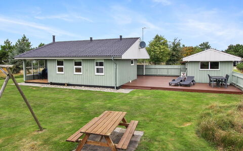 Livia - 900M from the Sea: Træ, Bejdse, Planke, Hårdttræ, Sommerhus, Dæk, Sidespor, Skygge, Trægulve, Garden Bygninger