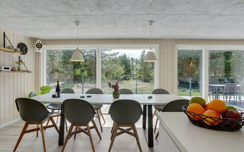Arnetta - 1.5Km from the Sea: Plantesamfund, Sollys, Urteagtig Plante, Have, Plantation, Landbrug, Farm