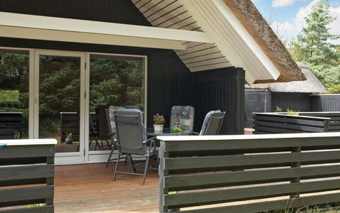 Patrik - 1.4Km from the Sea: Træ, Sommerhus, Hårdttræ, Planke, Bejdse, Garden Bygninger, Design, Gård, Bjælkehytte, Backyard