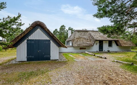 Lilo - 1Km from the Sea: Sommerhus, Skur, Hytte, Stuehus, Prærie, Hytte, Lade, Bjælkehytte, Garden Bygninger