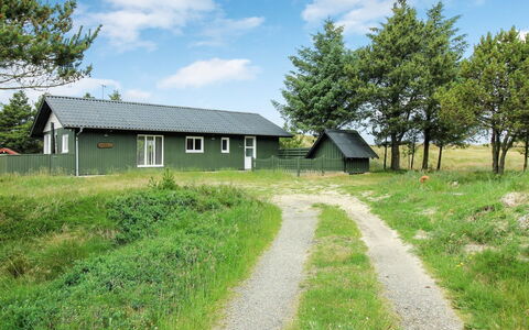 Juste - 2.2Km from the Sea: Græs, Hus, Hjem, Græs-, Sommerhus, Almindeligt, Tag, Landdistrikt, Land Lot, Menneskelig Bosættelse