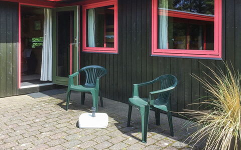 Stillfriede - 400M from the Sea: Græs, Hus, Tag, Hjem, Sommerhus, Busk, Land Lot, Landdistrikt, Stuehus, Bunddække