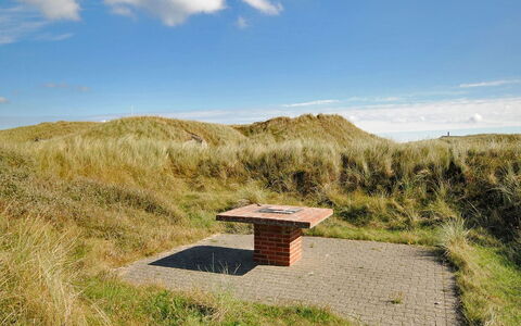 Karlina - 100M from the Sea: 