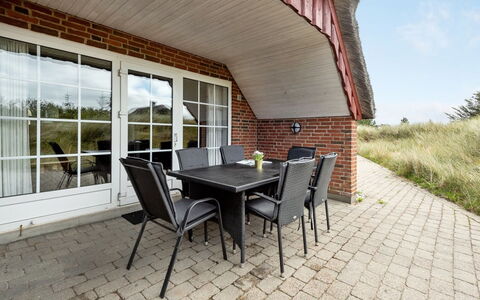 Sannie - 450M from the Sea: Hus, Hjem, Tag, Sommerhus, Busk, Sidespor, Dør, Have, Stuehus