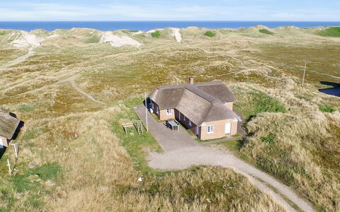 Skuli - 200M from the Sea: Sommerhus, Skur, Hytte, Stuehus, Prærie, Hytte, Lade, Bjælkehytte, Garden Bygninger