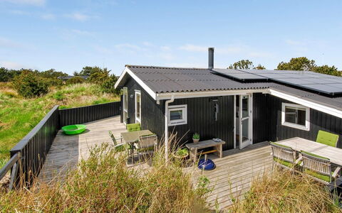 Julan - 600M from the Sea: Sommerhus, Skur, Hytte, Stuehus, Prærie, Hytte, Lade, Bjælkehytte, Garden Bygninger