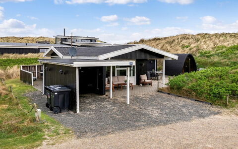 Assa - from the Sea: Tag, Land Lot, Sommerhus, Hjem, Landdistrikt, Skur, Sidespor, Garden Bygninger, Bjælkehytte, Hytte