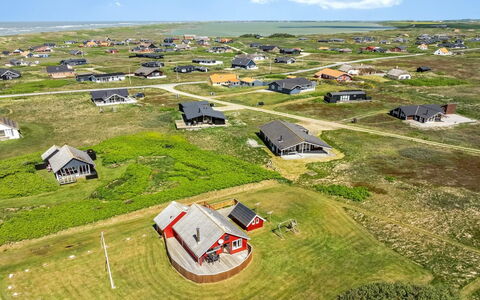 Beatrice - 150M from the Sea: Sommerhus, Skur, Hytte, Stuehus, Prærie, Hytte, Lade, Bjælkehytte, Garden Bygninger