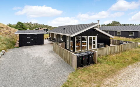 Melanie - 950M from the Sea: Sommerhus, Skur, Hytte, Stuehus, Prærie, Hytte, Lade, Bjælkehytte, Garden Bygninger