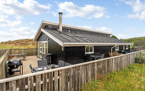 Melanie - 950M from the Sea: Sommerhus, Skur, Hytte, Stuehus, Prærie, Hytte, Lade, Bjælkehytte, Garden Bygninger
