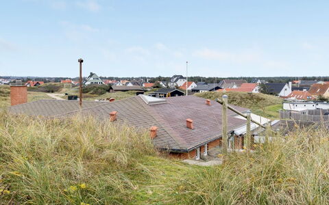 Fris - 100M from the Sea: Tag, Almindeligt, Land Lot, Landdistrikt, Hjem, Estate, Mark, Sommerhus, Lawn, Forstad