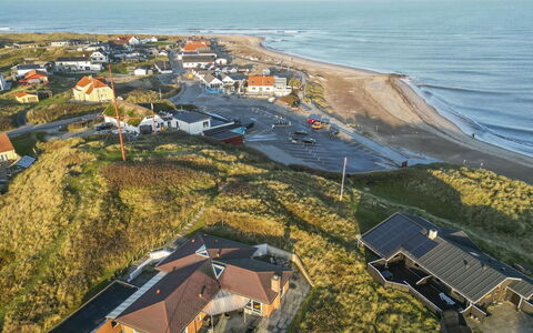 Fris - 100M from the Sea: Tag, Almindeligt, Land Lot, Landdistrikt, Hjem, Estate, Mark, Sommerhus, Lawn, Forstad