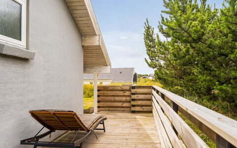 Luzy - 600M from the Sea: Blå, Sommerhus, Hus, Hjem, Stuehus, Estate, Sidespor