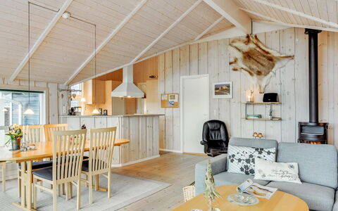 Thyrger - 550M from the Sea: Tag, Land Lot, Sommerhus, Hjem, Landdistrikt, Skur, Sidespor, Garden Bygninger, Bjælkehytte, Hytte