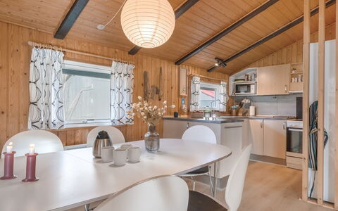 Madita - 310M from the Sea: Træ, Loft, Indretning, Hjem, Bejdse, Lysarmatur, Køkken, Sanitærarmatur, Hårdttræ, Countertop