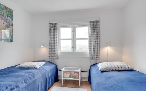 Baldine - 140M from the Sea: Soveværelse, Seng, Etage, Hjem, Sengetøj, Lejlighed, Loft, Bed Frame, Sengetøj, Sengetøj