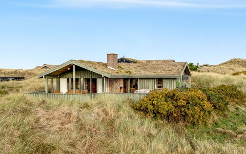 Fransine - 480M from the Sea: Tag, Land Lot, Sommerhus, Hjem, Landdistrikt, Skur, Sidespor, Garden Bygninger, Bjælkehytte, Hytte