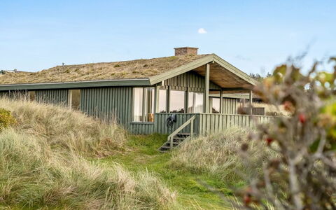Fransine - 480M from the Sea: Tag, Land Lot, Sommerhus, Hjem, Landdistrikt, Skur, Sidespor, Garden Bygninger, Bjælkehytte, Hytte