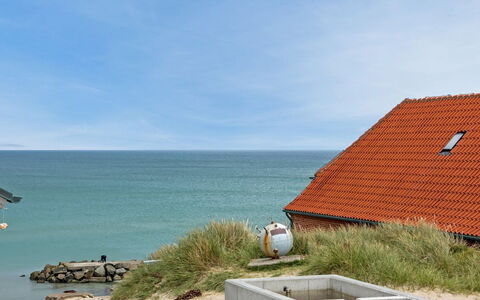 Atena - 50M from the Sea: Tag, Land Lot, Sommerhus, Hjem, Landdistrikt, Skur, Sidespor, Garden Bygninger, Bjælkehytte, Hytte