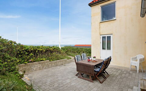 Atena - 50M from the Sea: Tag, Land Lot, Sommerhus, Hjem, Landdistrikt, Skur, Sidespor, Garden Bygninger, Bjælkehytte, Hytte