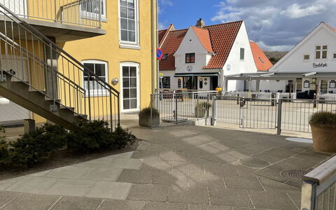 Almar - 293M from the Sea: Tag, Land Lot, Sommerhus, Hjem, Landdistrikt, Skur, Sidespor, Garden Bygninger, Bjælkehytte, Hytte