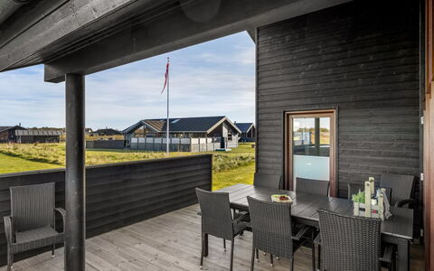 Antina - 400M from the Sea: Tag, Land Lot, Sommerhus, Hjem, Landdistrikt, Skur, Sidespor, Garden Bygninger, Bjælkehytte, Hytte