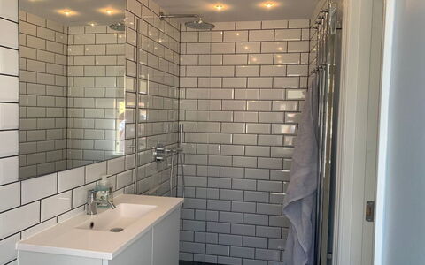 Huanca - 900M from the Sea: Væg, Gulvbelægning, Indretning, Etage, Badeværelse, Flise, Sanitærarmatur, Vvs