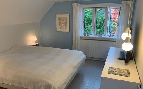 Huanca - 900M from the Sea: Seng, Soveværelse, Sengetøj, Sengetøj, Indretning, Etage, Møbel, Gulvbelægning, Sengetøj, Textile