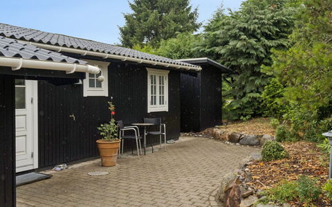 Ylermi - 1.5Km from the Sea: Busk, Hus, Dør, Hjem, Tag, Sommerhus, Have, Backyard, Gård, Skygge