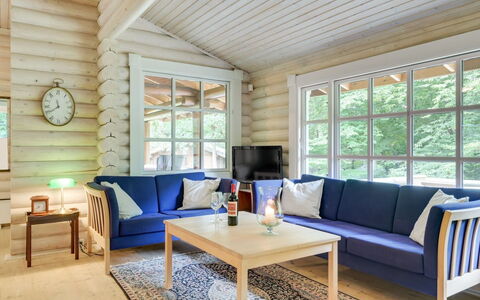 Erika - 250M from the Sea: Tag, Land Lot, Sommerhus, Hjem, Landdistrikt, Skur, Sidespor, Garden Bygninger, Bjælkehytte, Hytte