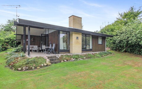 Maya - 900M from the Sea: Tag, Land Lot, Sommerhus, Hjem, Landdistrikt, Skur, Sidespor, Garden Bygninger, Bjælkehytte, Hytte