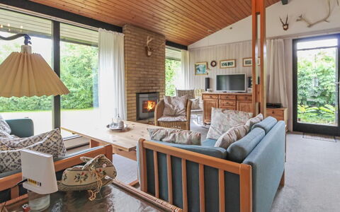Maya - 900M from the Sea: Tag, Land Lot, Sommerhus, Hjem, Landdistrikt, Skur, Sidespor, Garden Bygninger, Bjælkehytte, Hytte