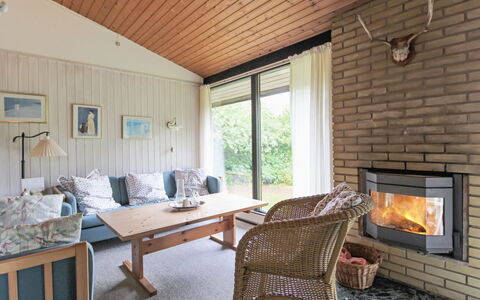 Maya - 900M from the Sea: Tag, Land Lot, Sommerhus, Hjem, Landdistrikt, Skur, Sidespor, Garden Bygninger, Bjælkehytte, Hytte