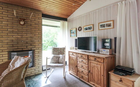 Maya - 900M from the Sea: Tag, Land Lot, Sommerhus, Hjem, Landdistrikt, Skur, Sidespor, Garden Bygninger, Bjælkehytte, Hytte