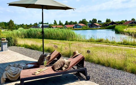Domi - 1.2Km from the Sea: Udendørs Møbler, Møbel, Paraply, Skygge, Have, Stol, Udendørs Bord, Gårdhave, Eco Hotel, Liggestol